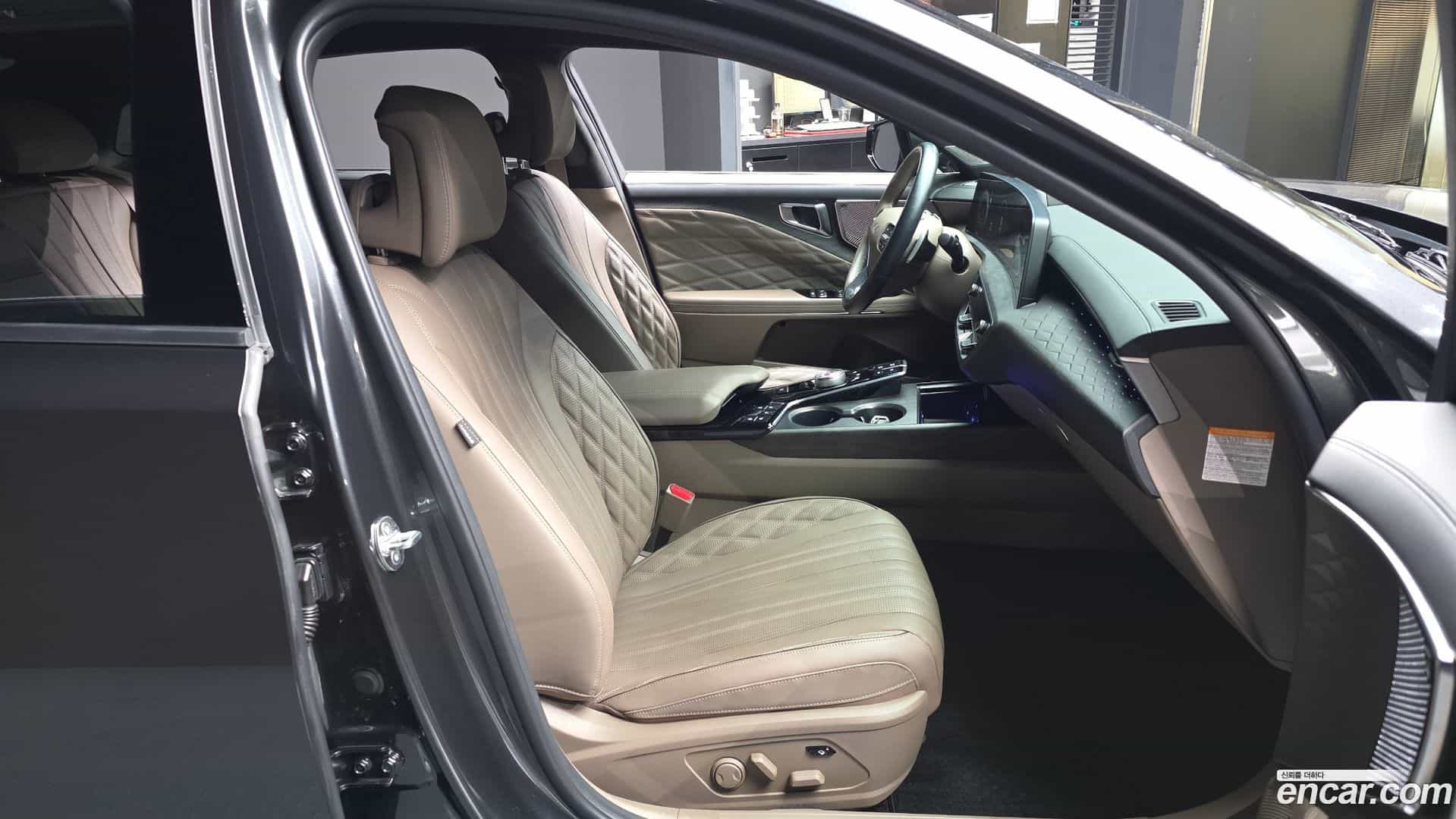 K8 Kia 2023.11-OPTION-015