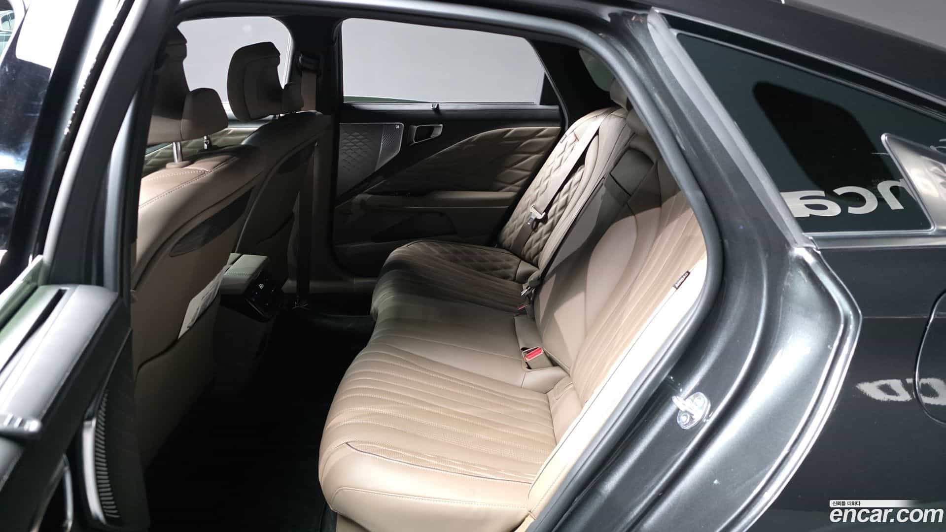 K8 Kia 2023.11-INNER-036