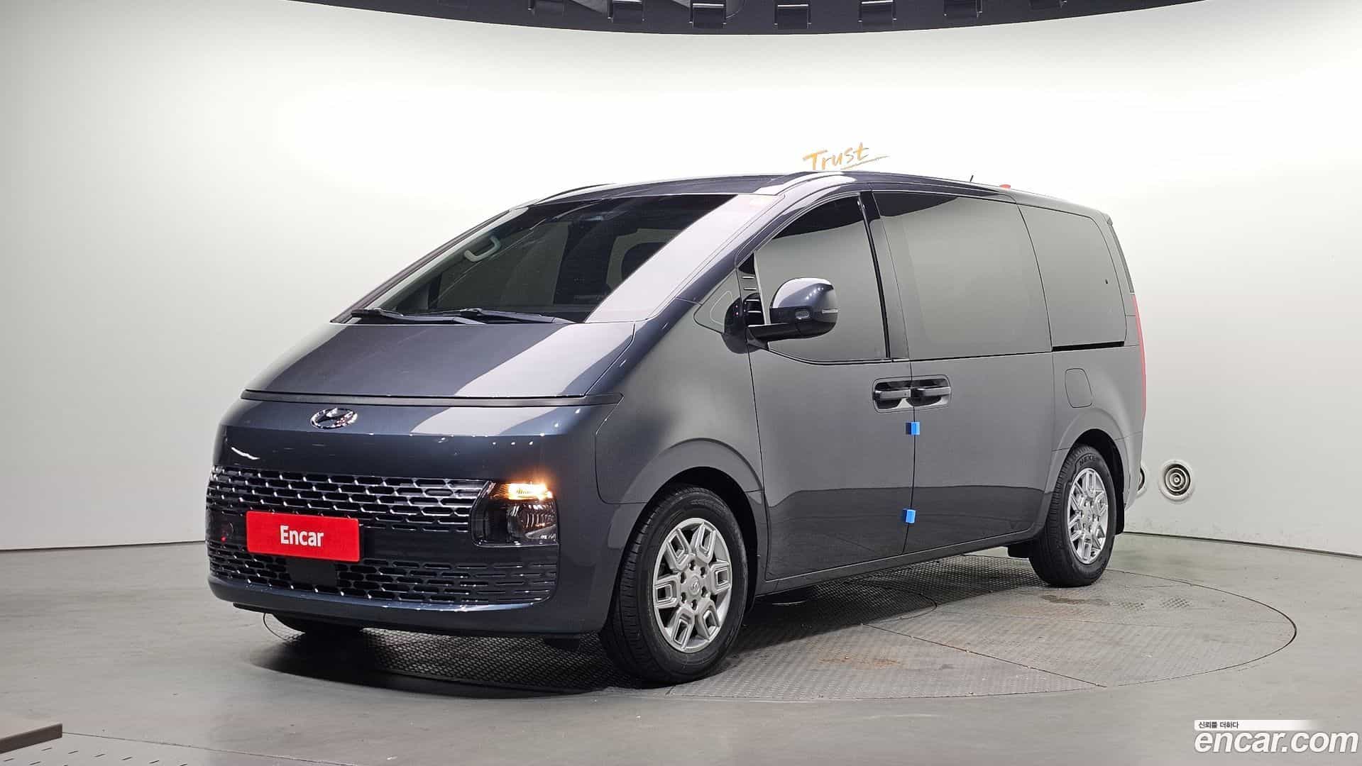 Staria Hyundai 2021.4-OUTER-001