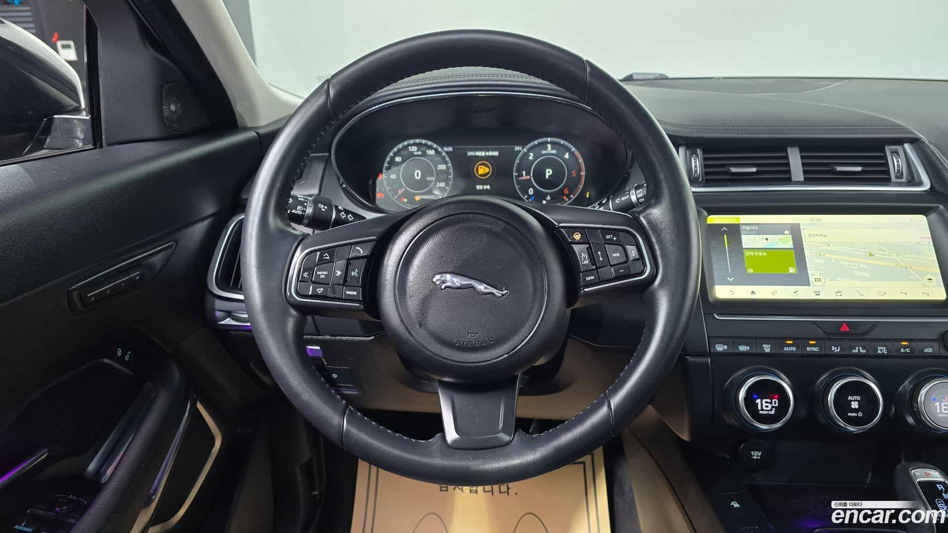 E-PACE Jaguar 2019.11-OPTION-017