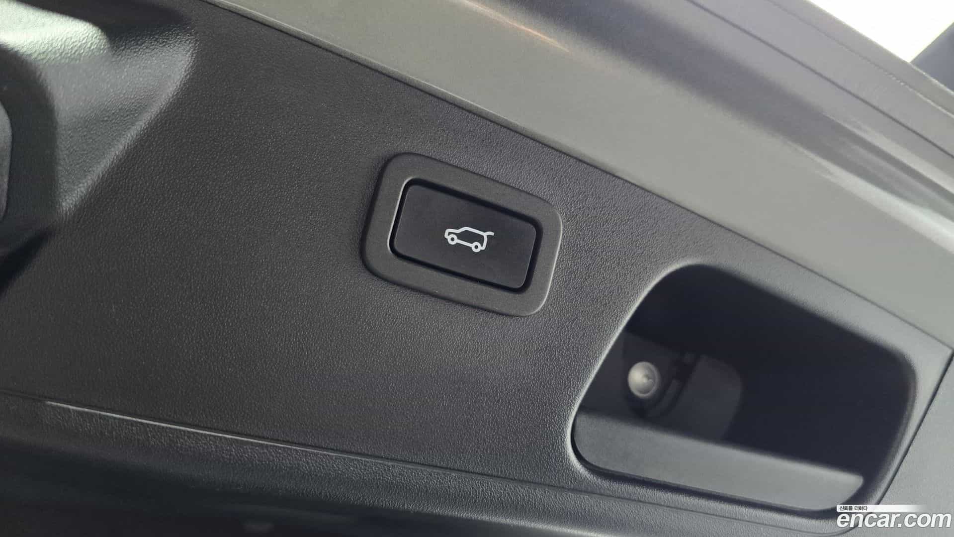E-PACE Jaguar 2019.11-OPTION-022