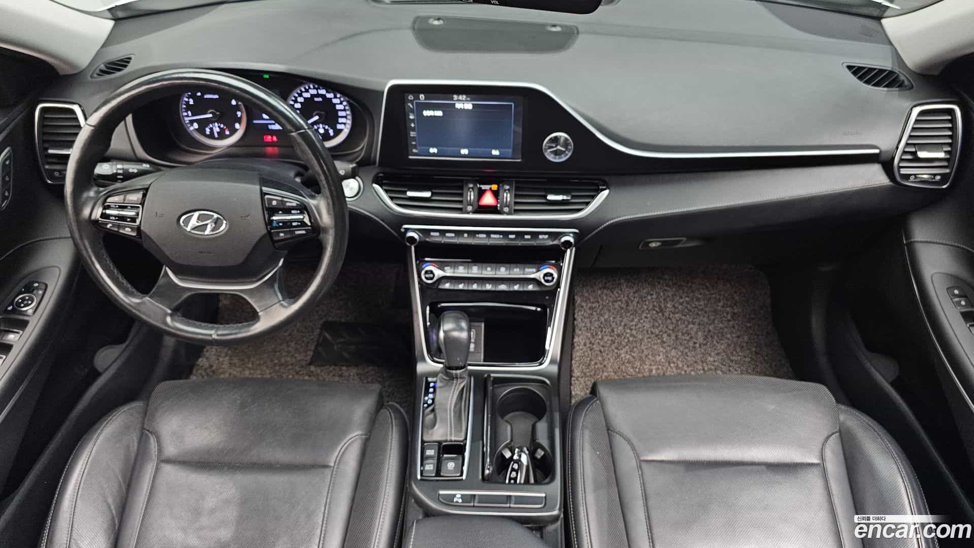 Grandeur Hyundai 2017.9-INNER-007