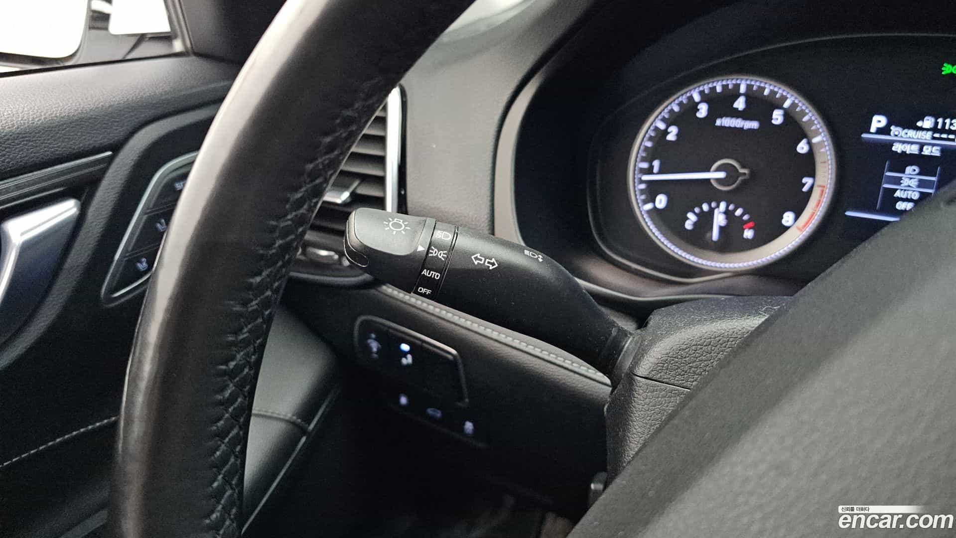 Grandeur Hyundai 2017.9-OPTION-023