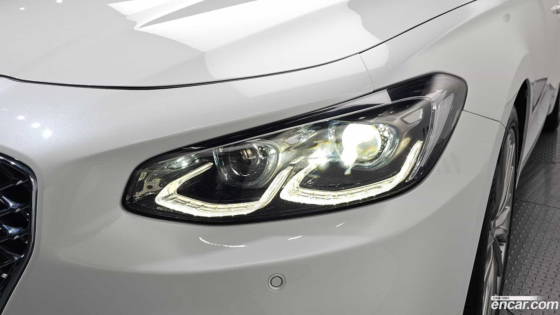 Grandeur Hyundai 2017.9-OUTER-032