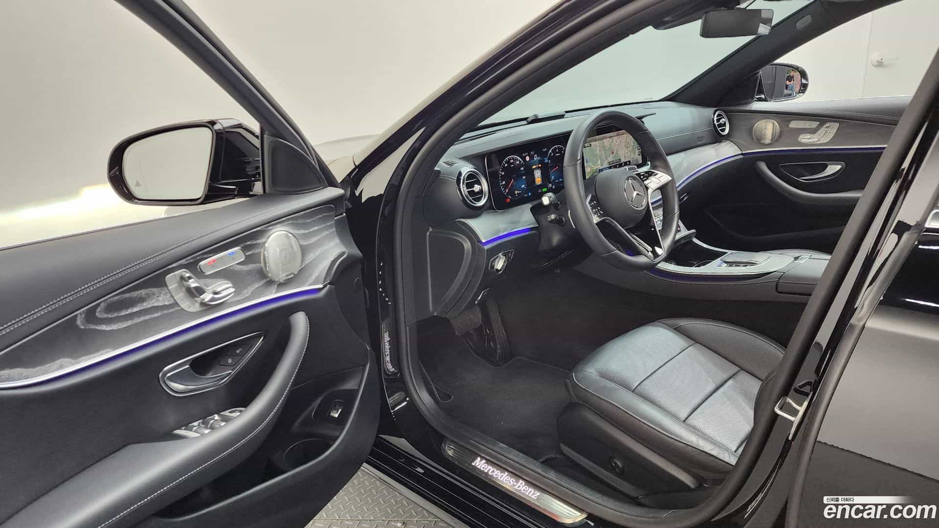 E-Class Mercedes-Benz 2022.2-INNER-010