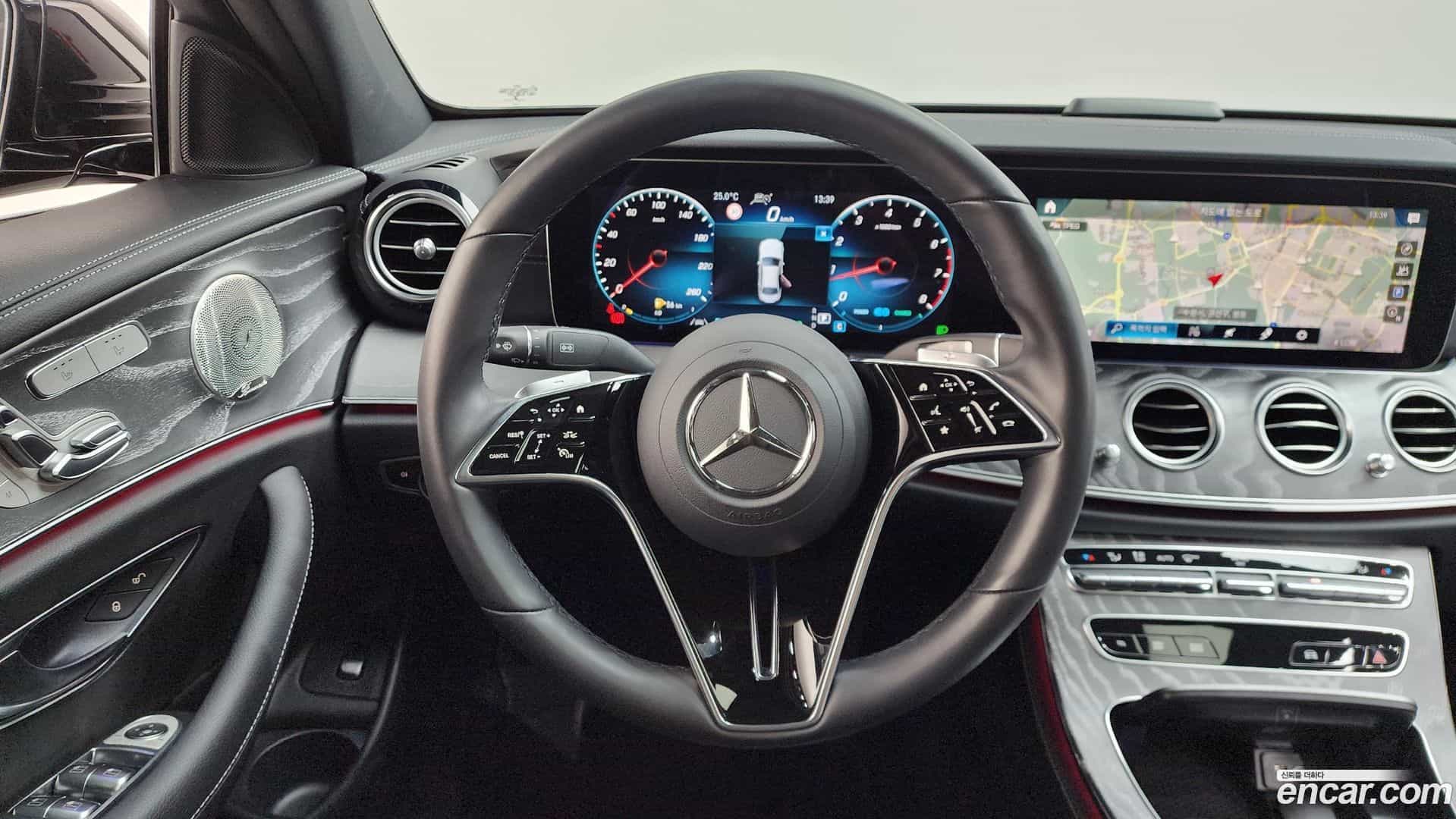 E-Class Mercedes-Benz 2022.2-OPTION-017
