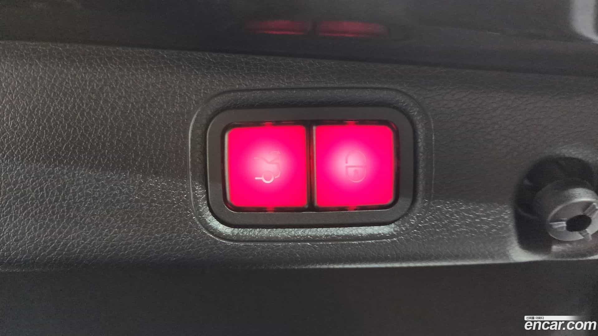 E-Class Mercedes-Benz 2022.2-OPTION-021