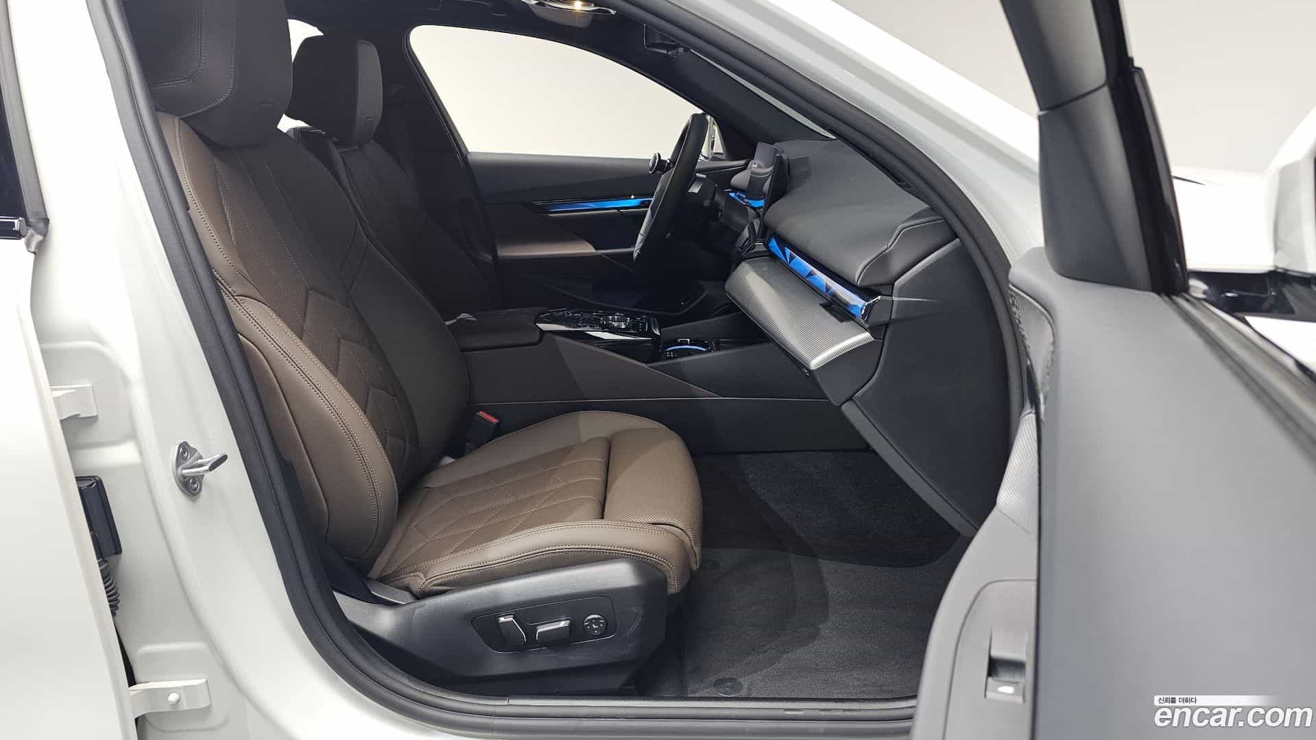 i5 BMW 2025.1-INNER-010
