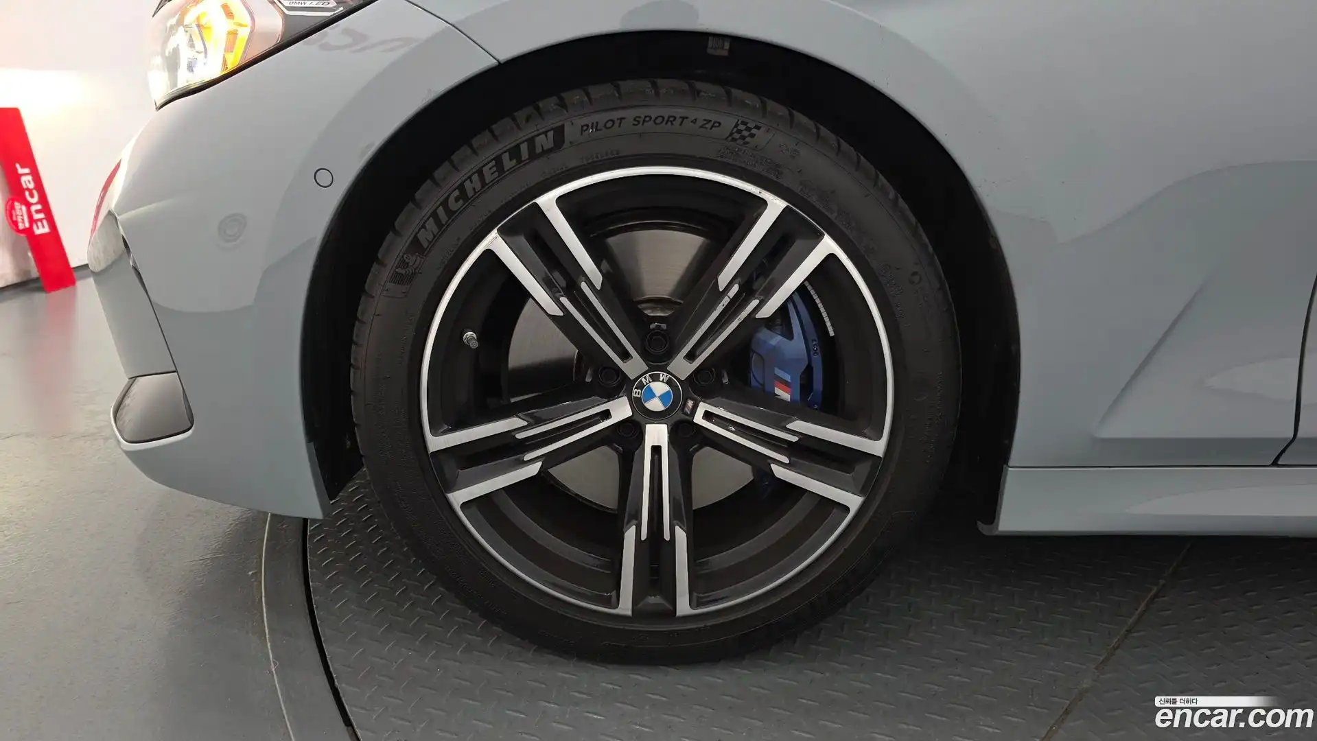 3-Series BMW 2023.0-OUTER-005