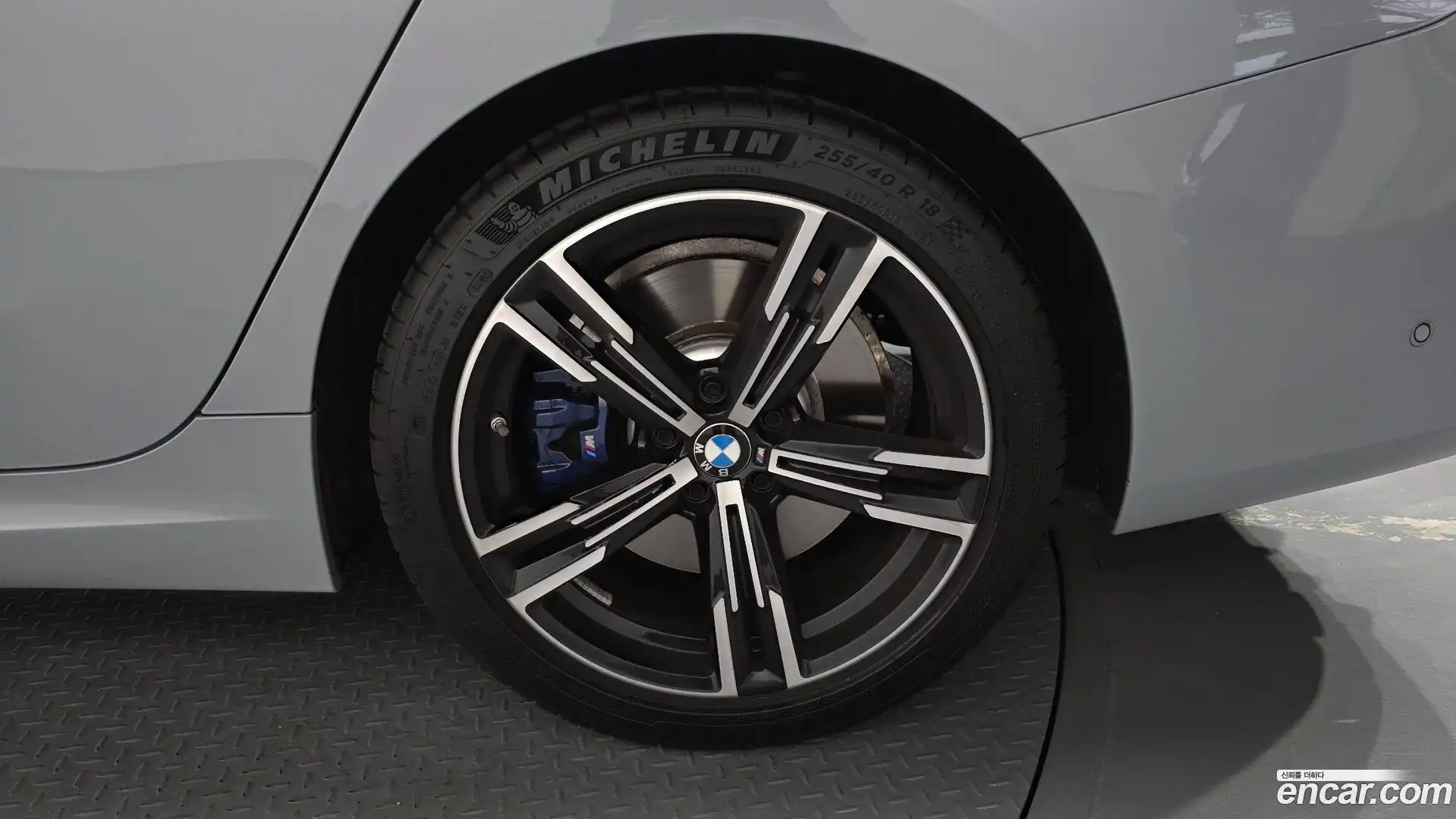 3-Series BMW 2023.0-OUTER-031