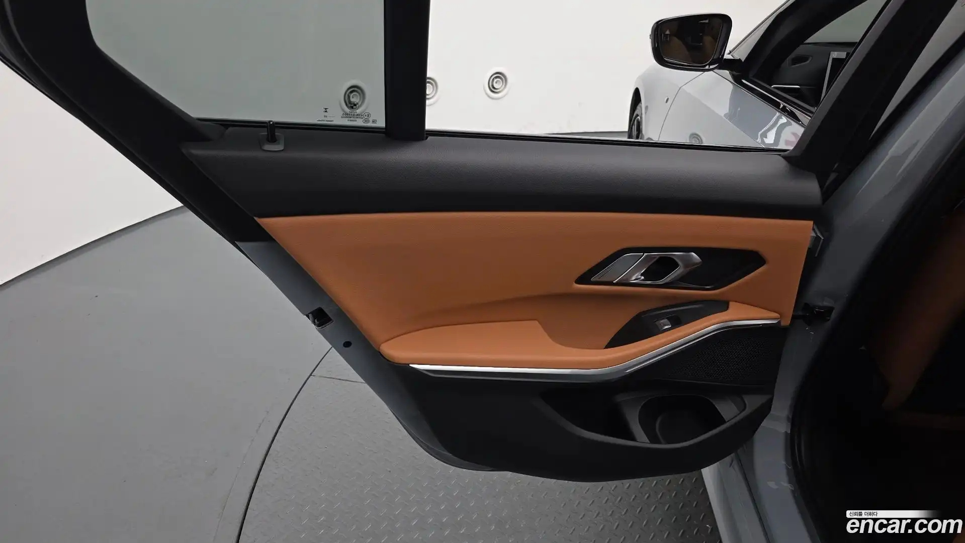 3-Series BMW 2023.0-INNER-035