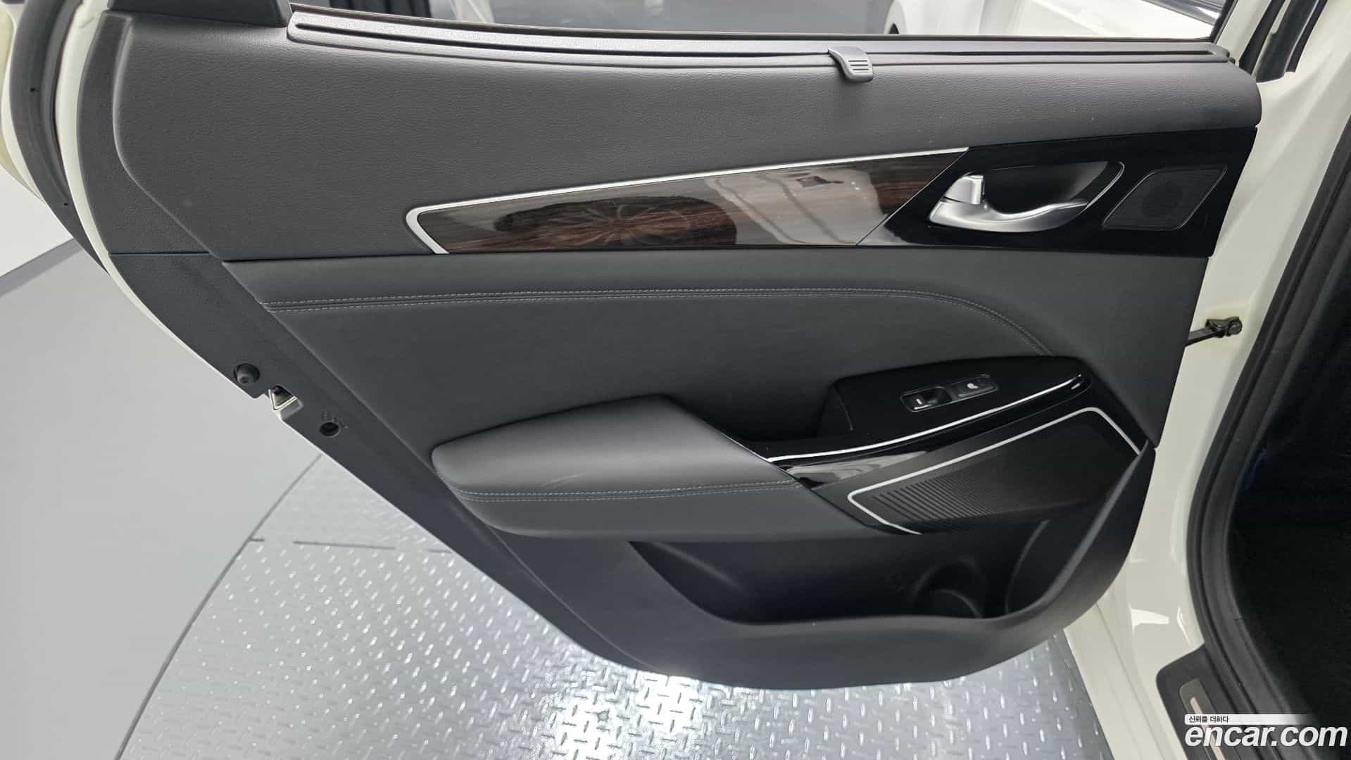 K7 Kia 2018.0-INNER-035