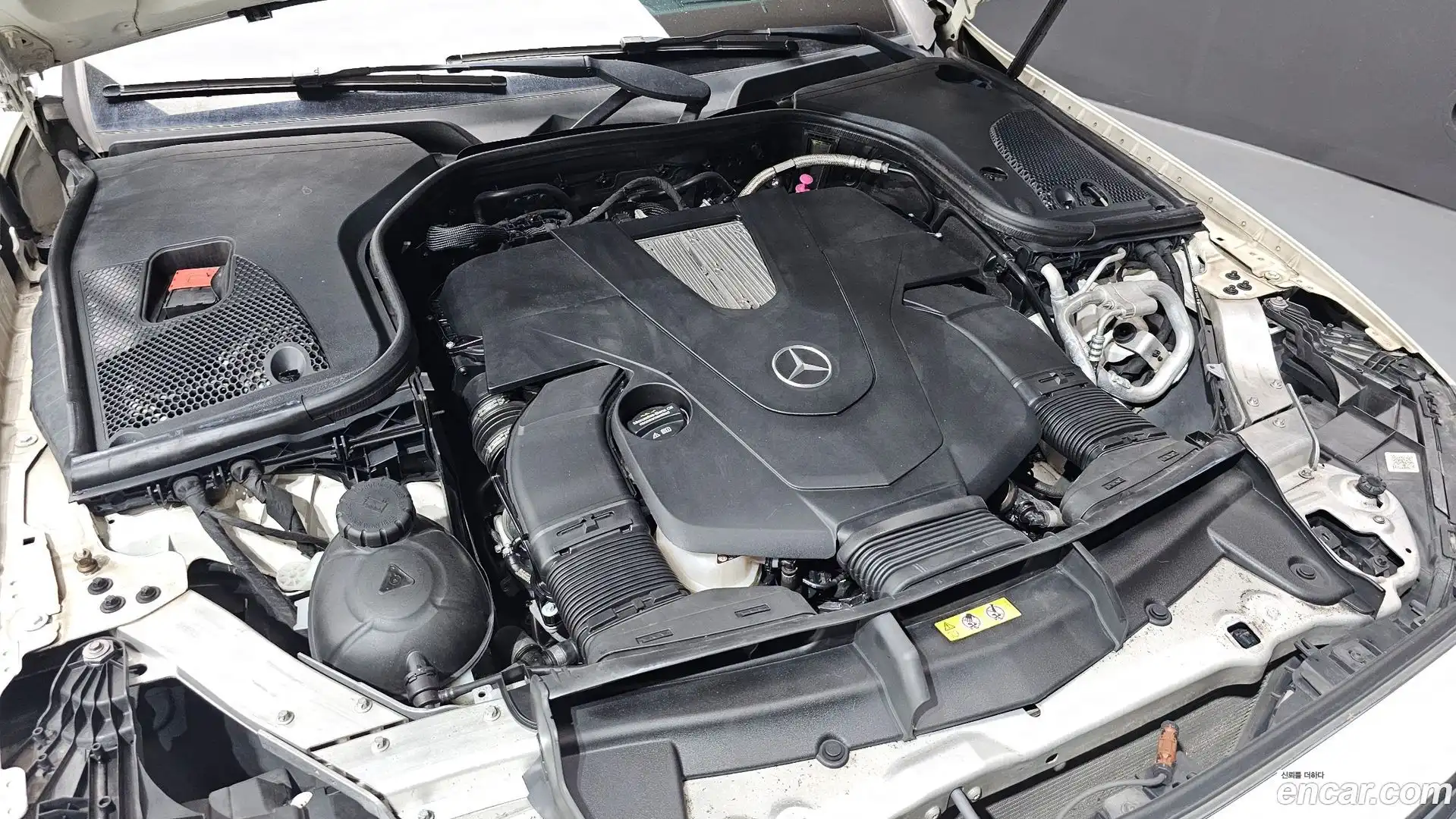 E-Class Mercedes-Benz 2018.3-OUTER-006