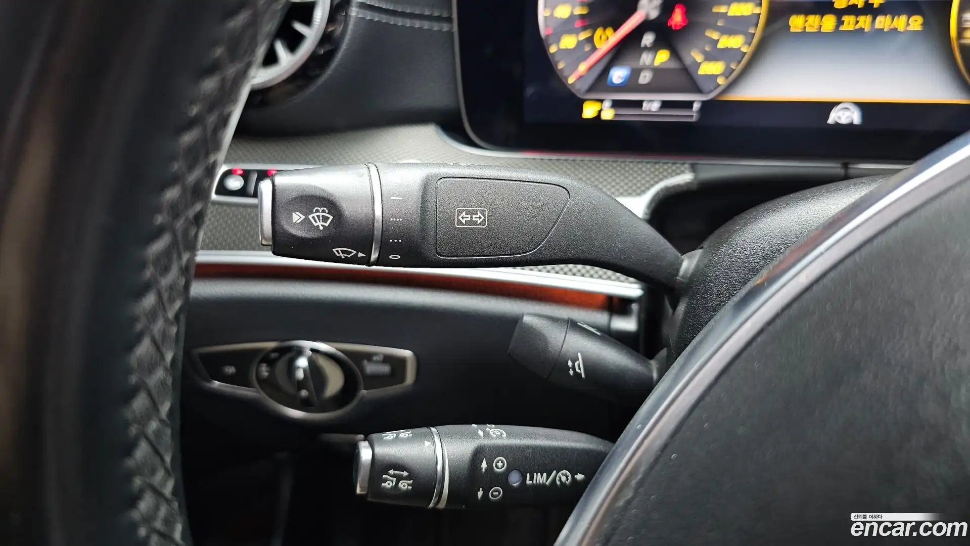 E-Class Mercedes-Benz 2018.3-OPTION-022