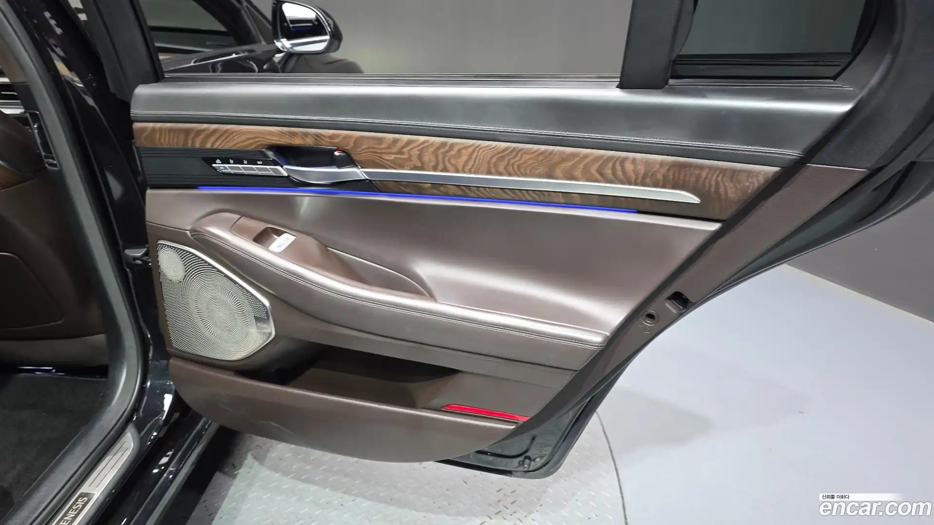 G90 Genesis 2019.11-INNER-035