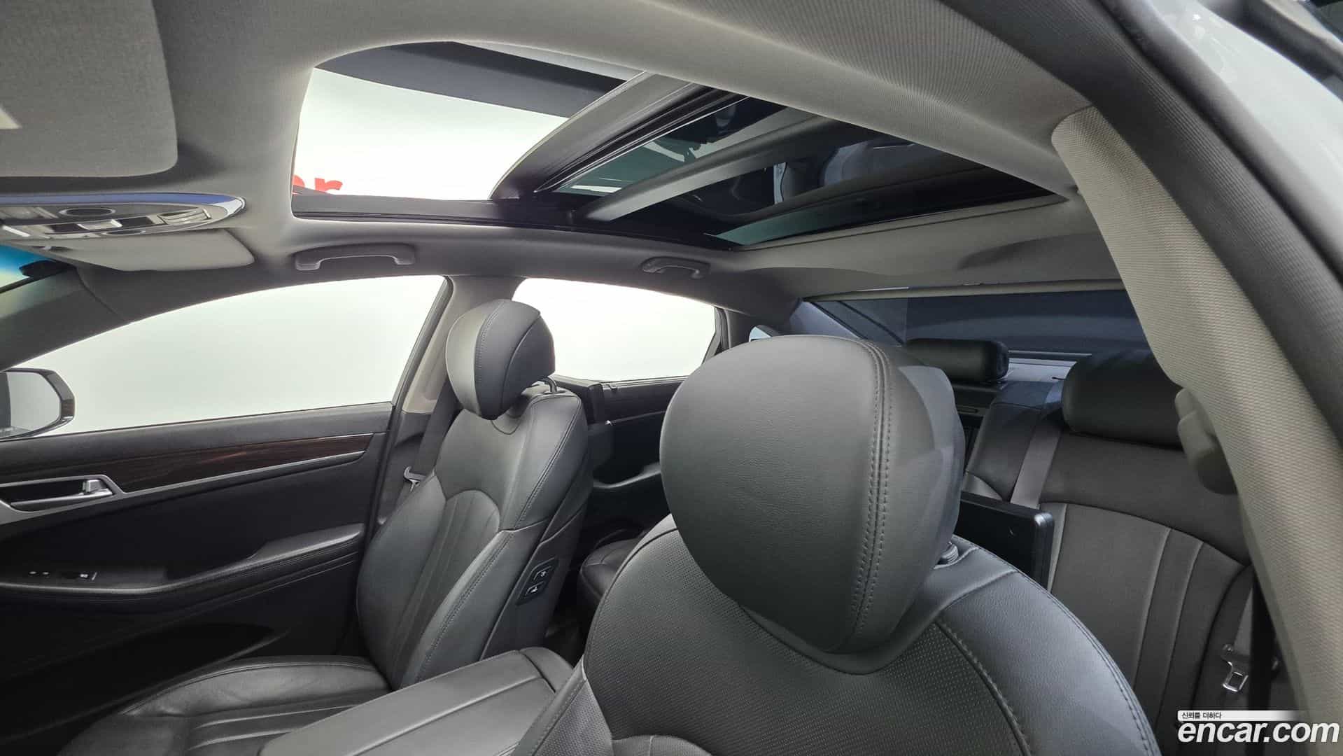 G80 Genesis 2017.1-OPTION-020