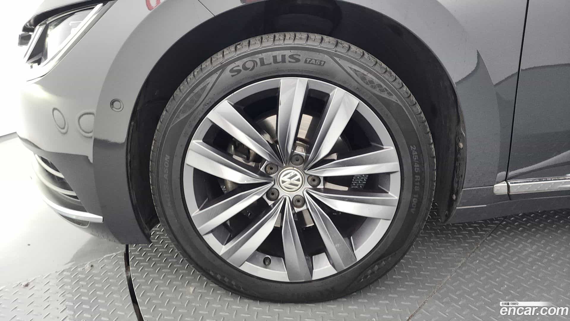 Arteon Volkswagen 2018.11-OUTER-005