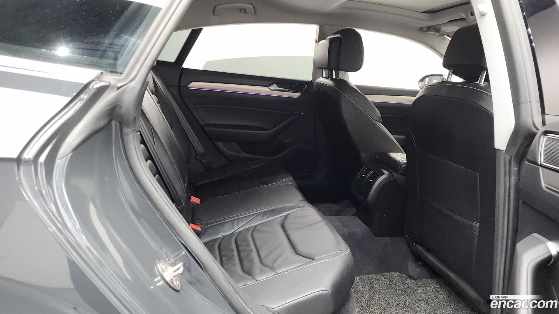 Arteon Volkswagen 2018.11-OPTION-015