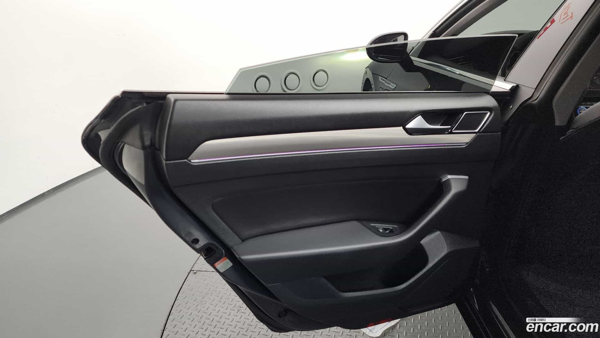 Arteon Volkswagen 2018.11-INNER-035