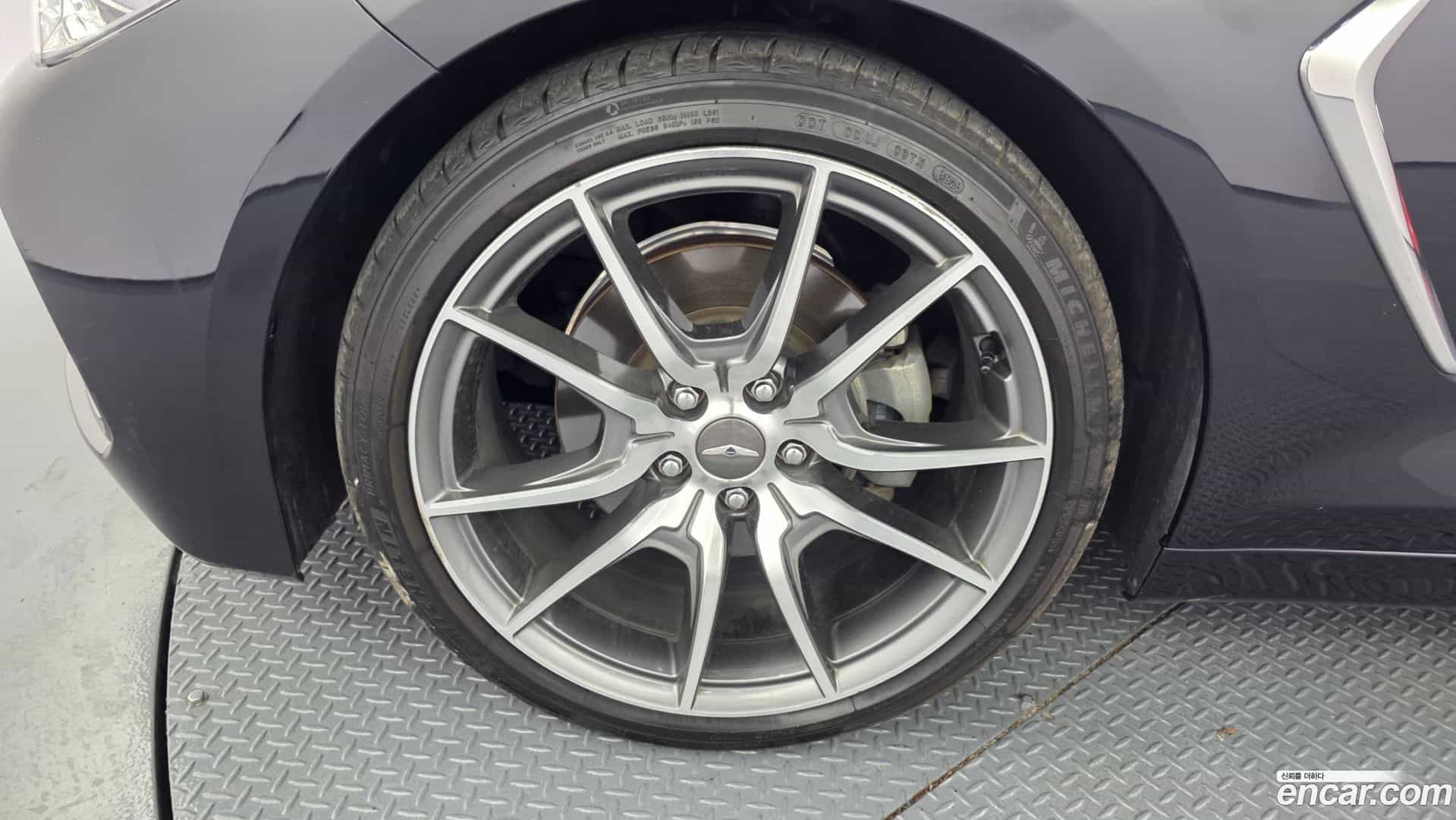 G70 Genesis 2019.10-OUTER-005