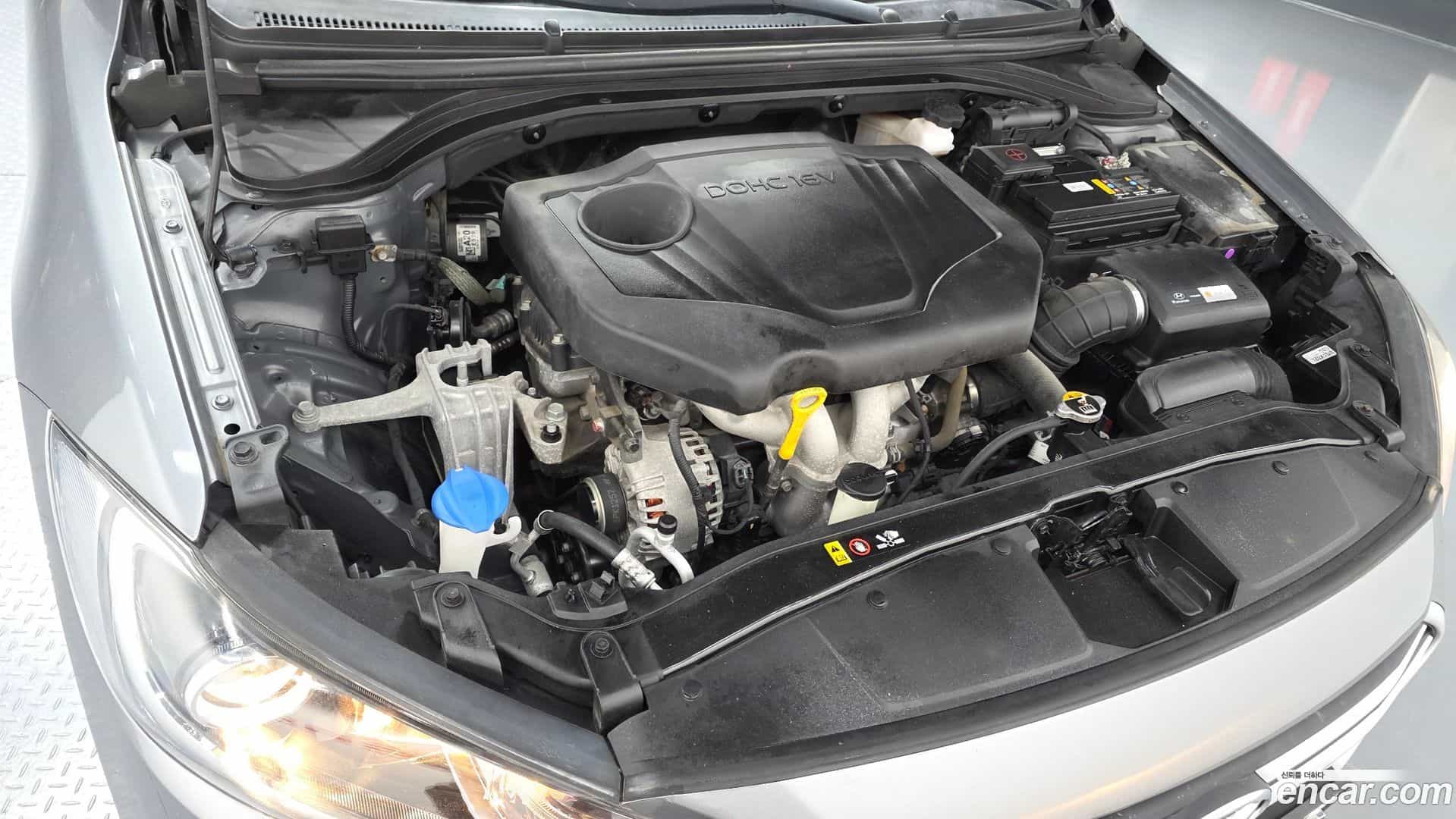 AVANTE Hyundai 2017.9-OUTER-006