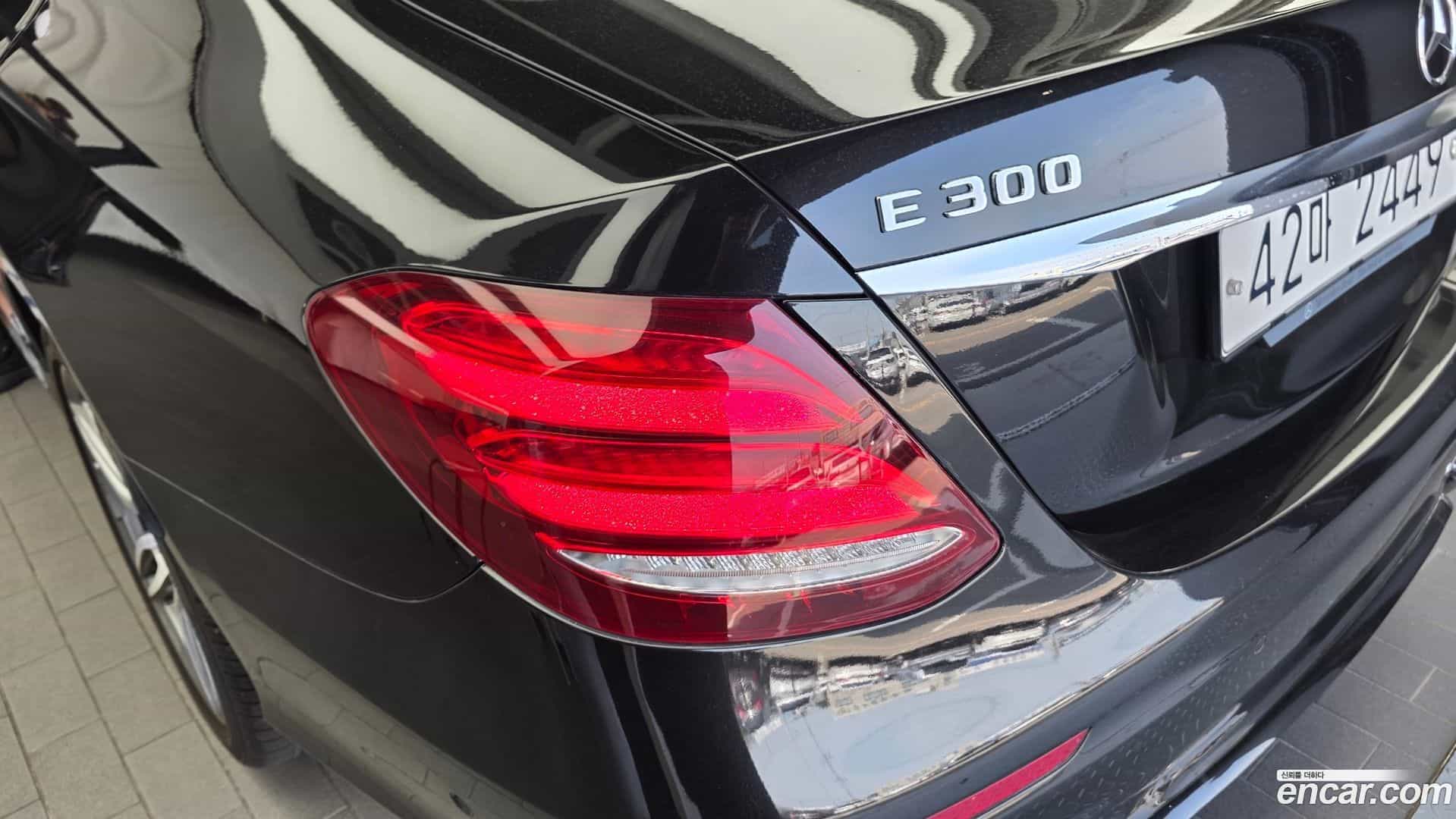 E-Class Mercedes-Benz 2019.7-OUTER-033