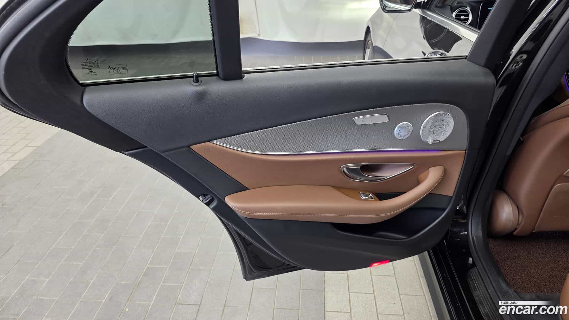 E-Class Mercedes-Benz 2019.7-INNER-035