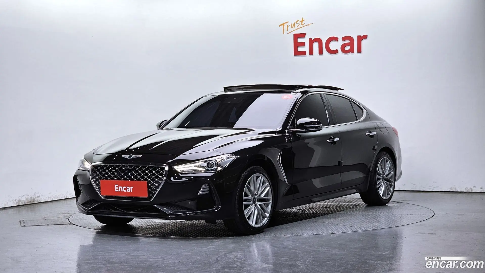 Main__Slider__Photo:G70 Genesis 2019.0-0