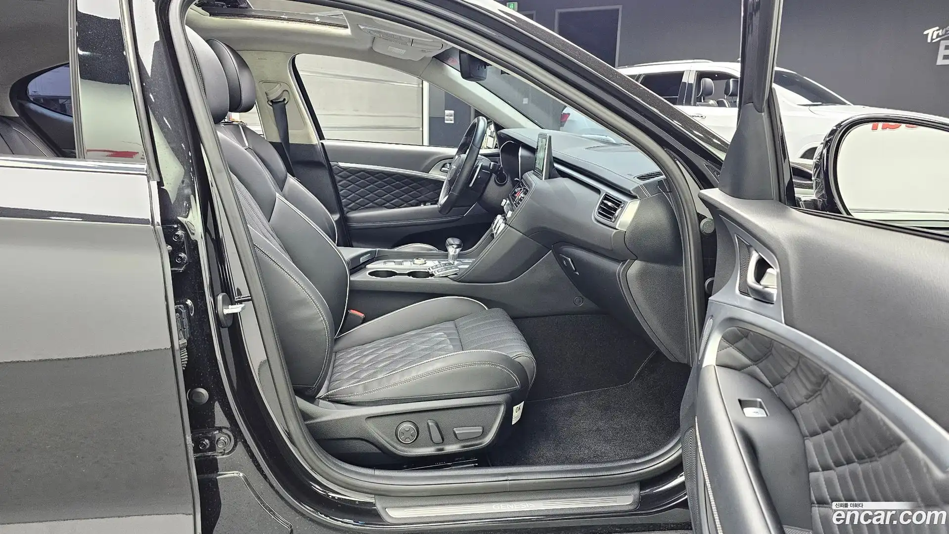 G70 Genesis 2019.0-OPTION-015