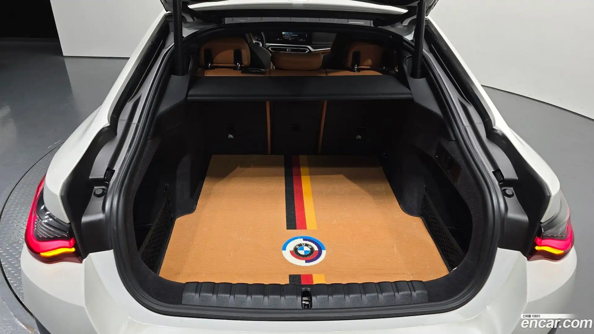 i4 BMW 2022.7-OPTION-044