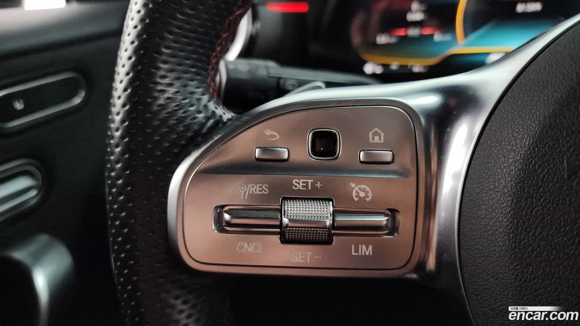 A-Class Mercedes-Benz 2021.6-OPTION-020