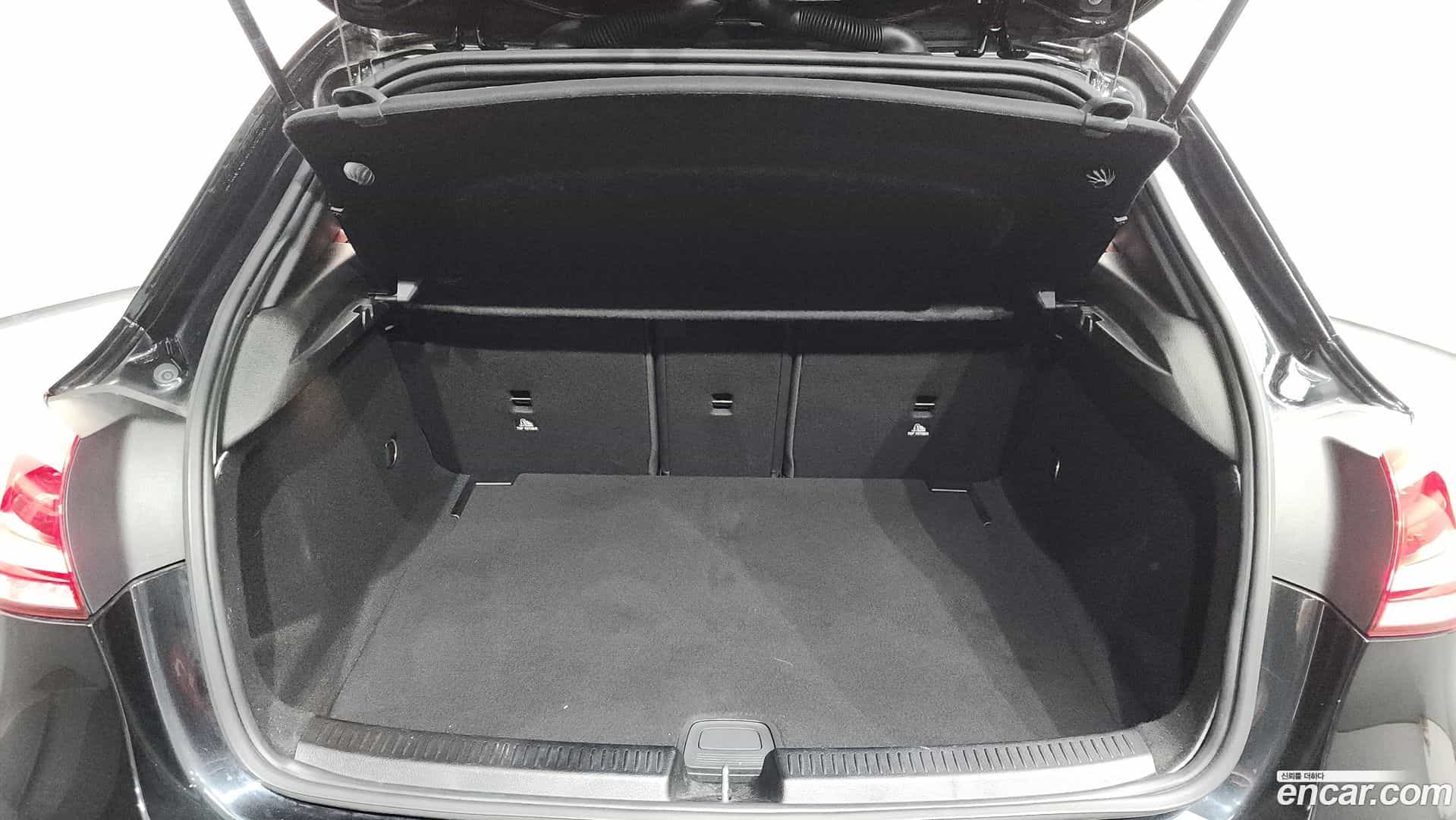 A-Class Mercedes-Benz 2021.6-OPTION-023