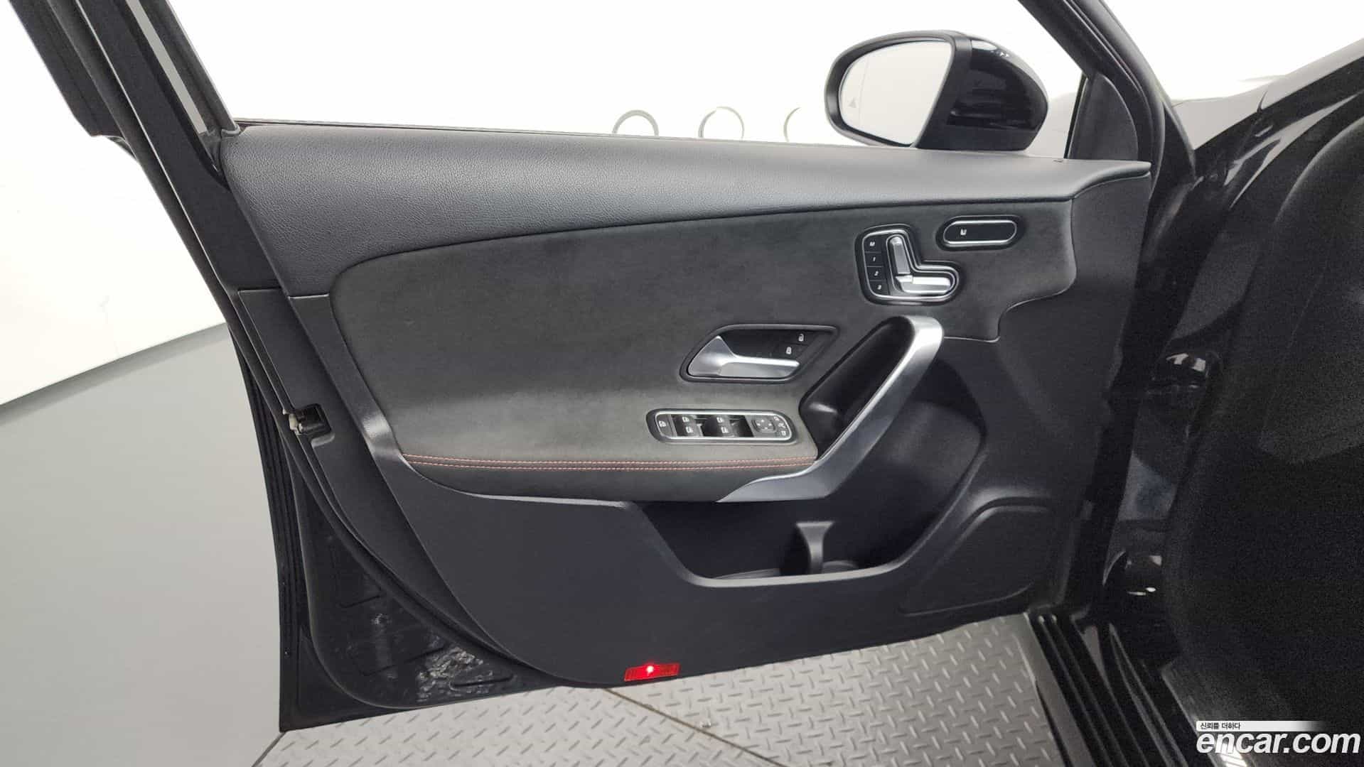 A-Class Mercedes-Benz 2021.6-INNER-034