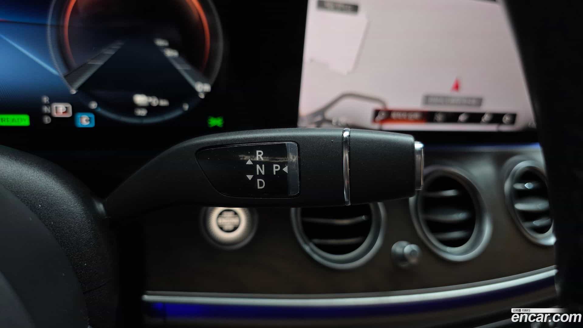 E-Class Mercedes-Benz 2021.3-INNER-009