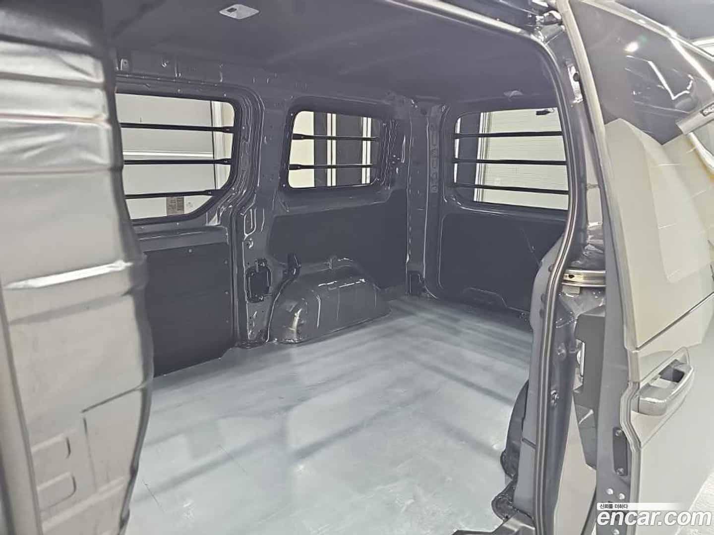 Staria Hyundai 2025.11-OPTION-016