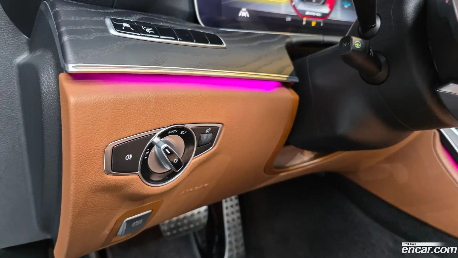 E-Class Mercedes-Benz 2020.8-OPTION-021