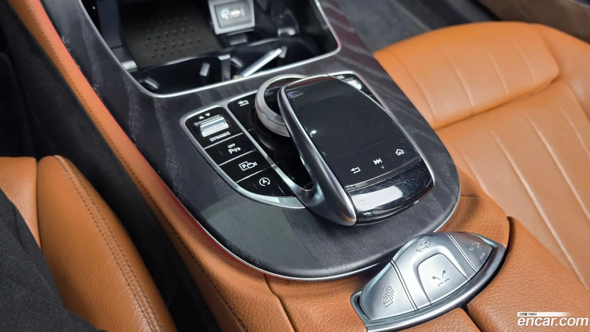 E-Class Mercedes-Benz 2020.8-OPTION-023