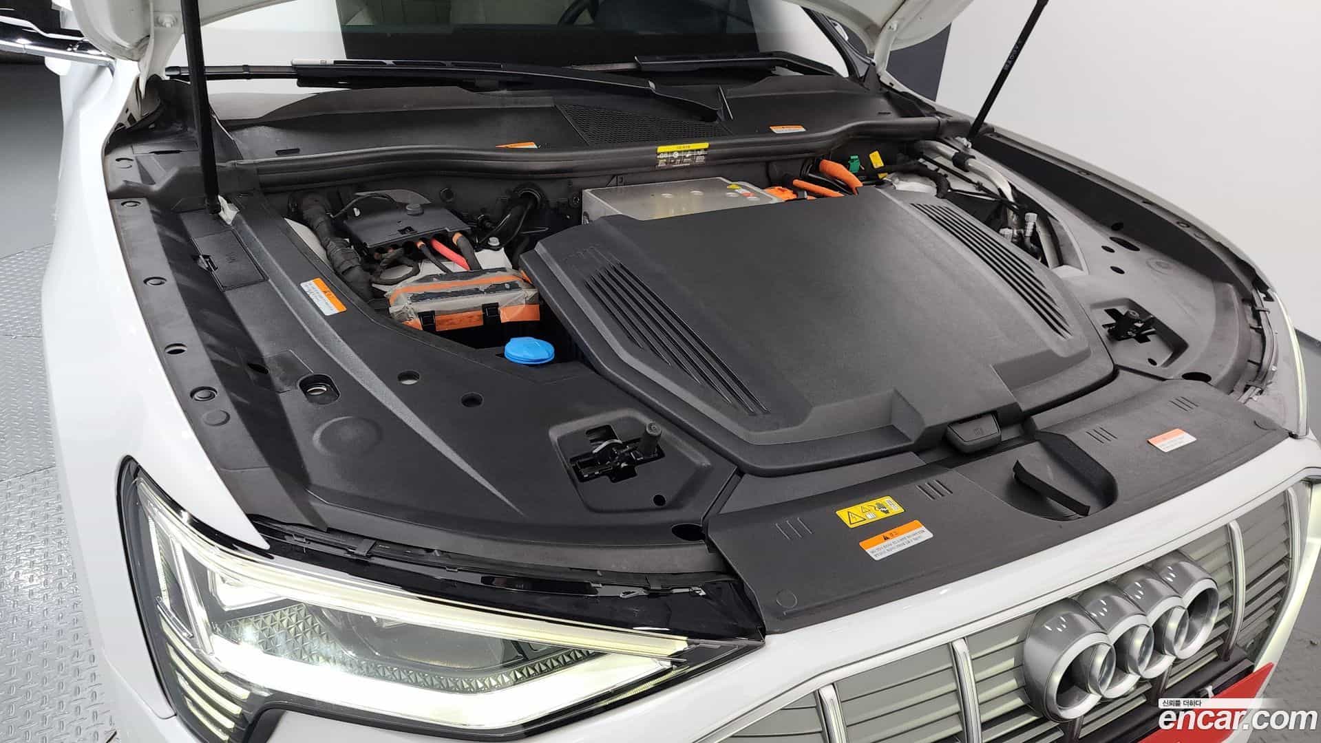 e-tron Audi 2021.11-OUTER-006