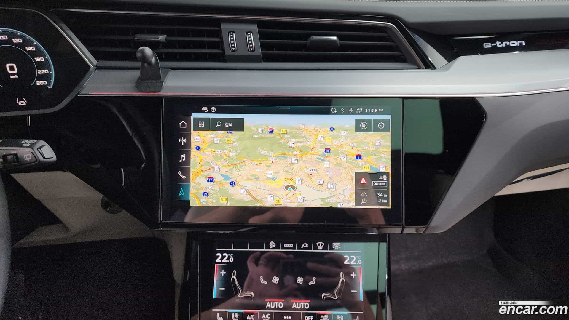 e-tron Audi 2021.11-OPTION-016