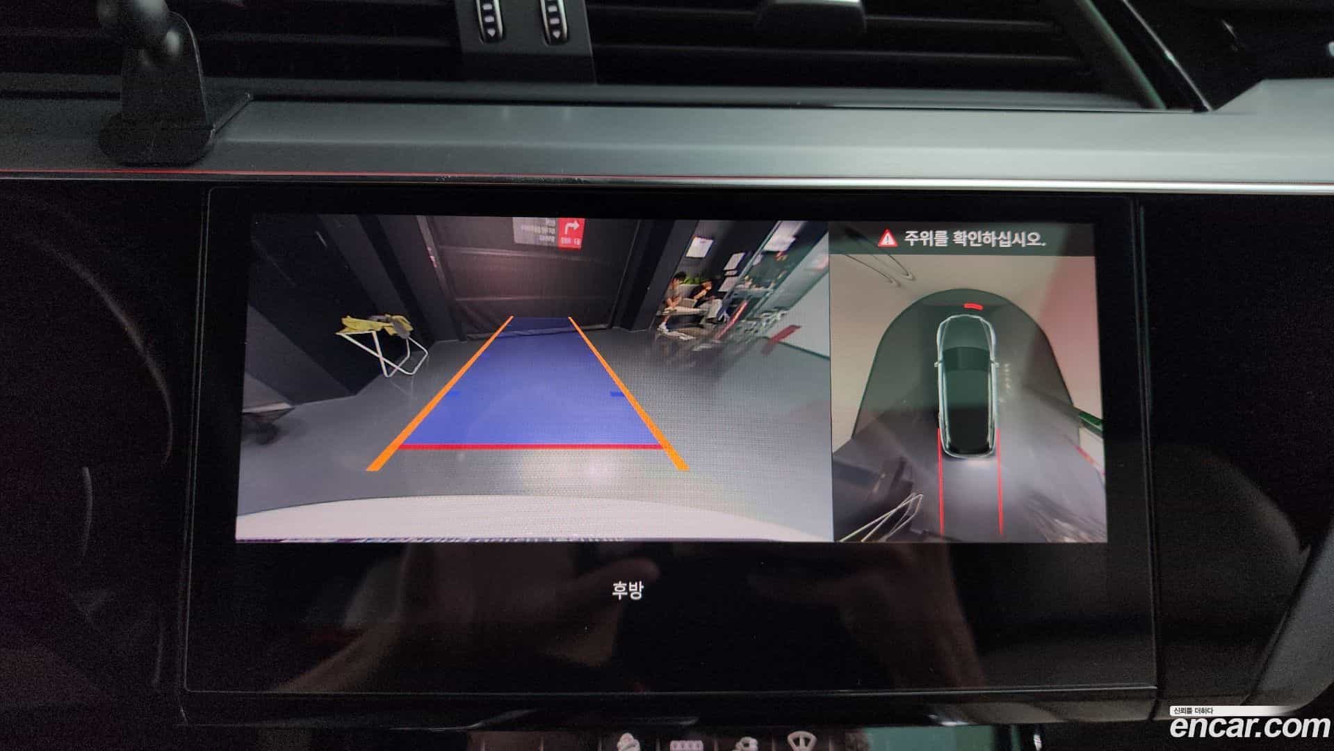 e-tron Audi 2021.11-OPTION-018