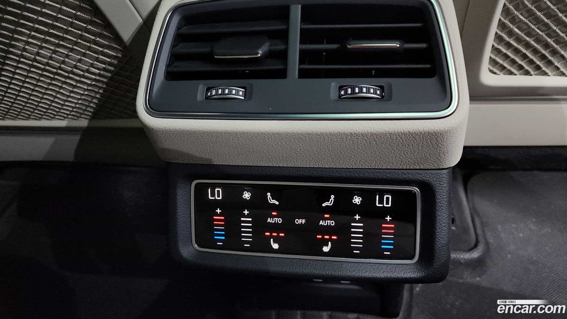e-tron Audi 2021.11-OPTION-045