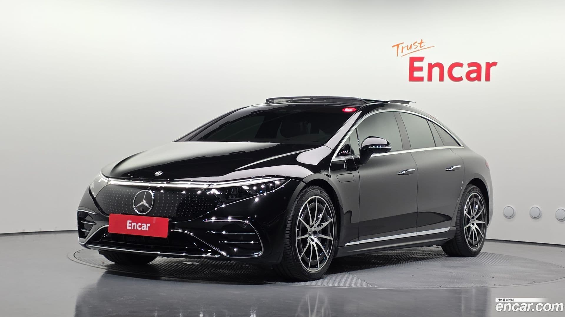 Main__Slider__Photo:EQS Mercedes-Benz 2021.11-0