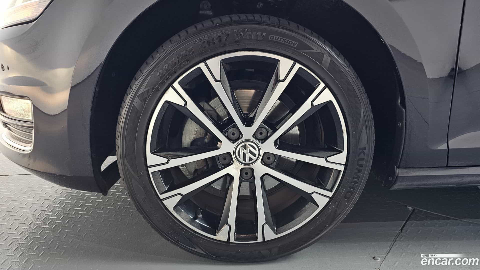 Golf Volkswagen 2015.8-OUTER-005