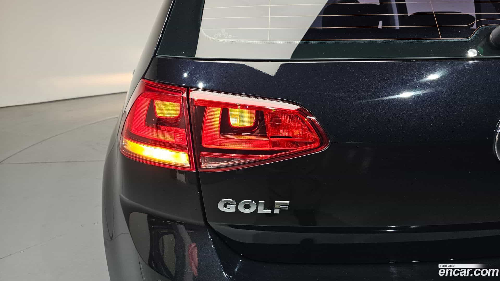Golf Volkswagen 2015.8-OUTER-033