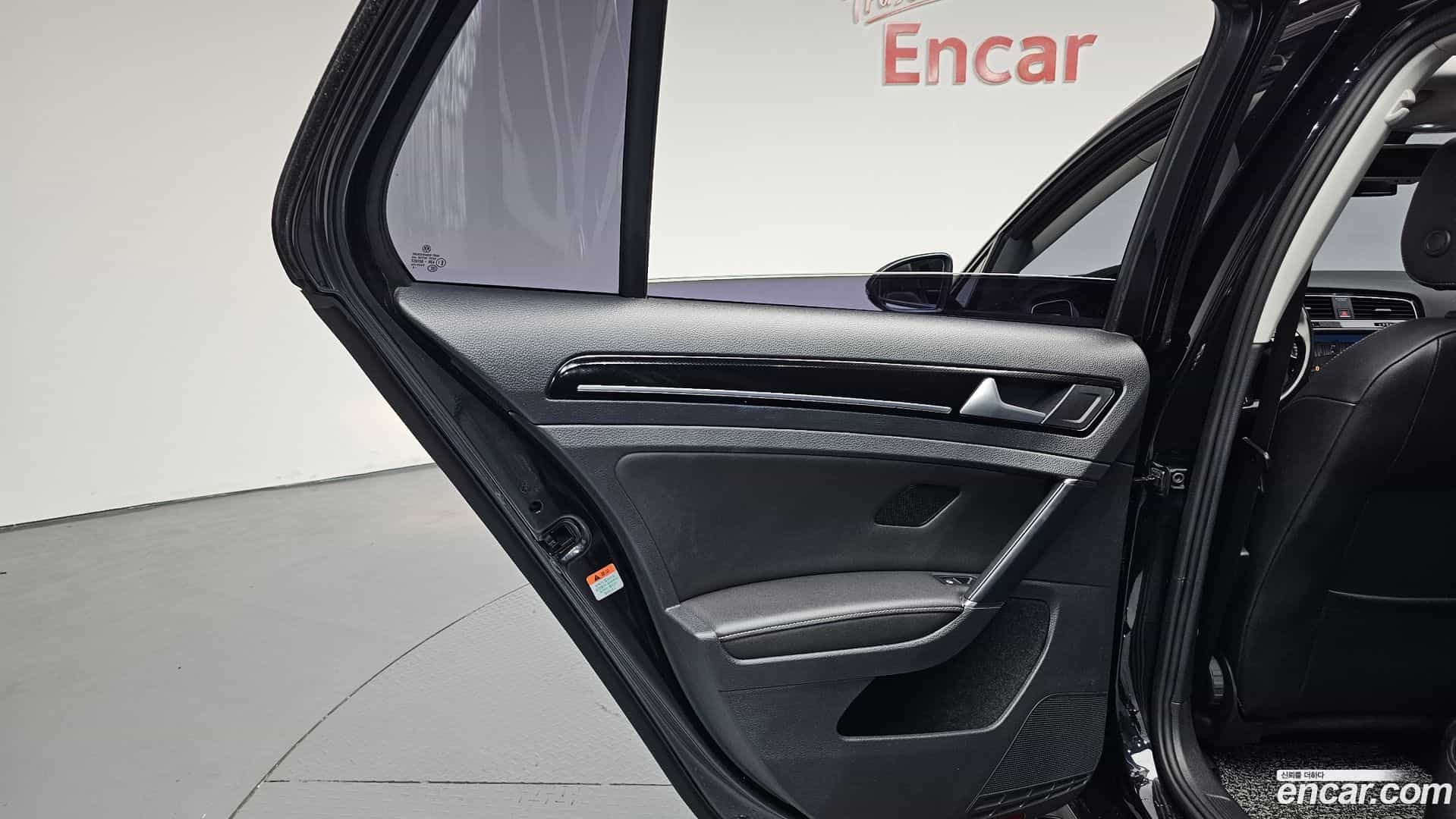 Golf Volkswagen 2015.8-INNER-035