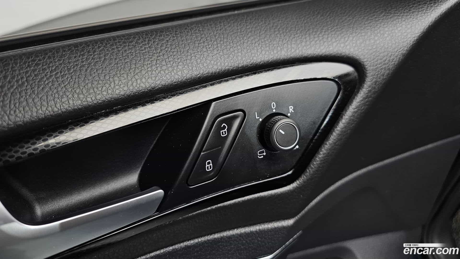 Golf Volkswagen 2015.8-OPTION-040