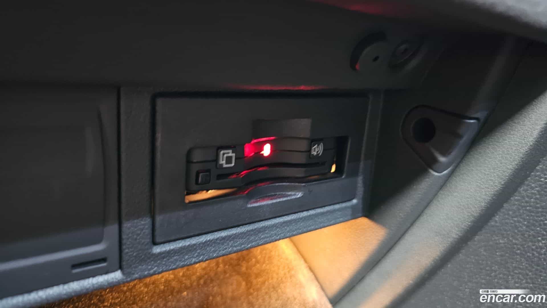 Golf Volkswagen 2015.8-OPTION-046