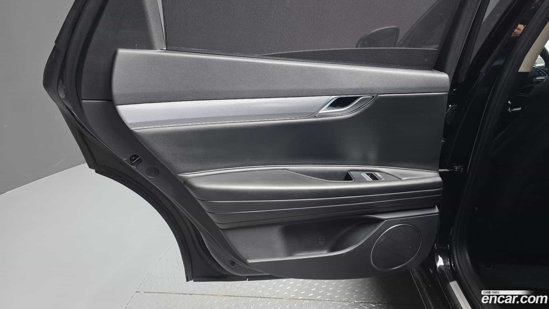 G80 Genesis 2021.7-INNER-035