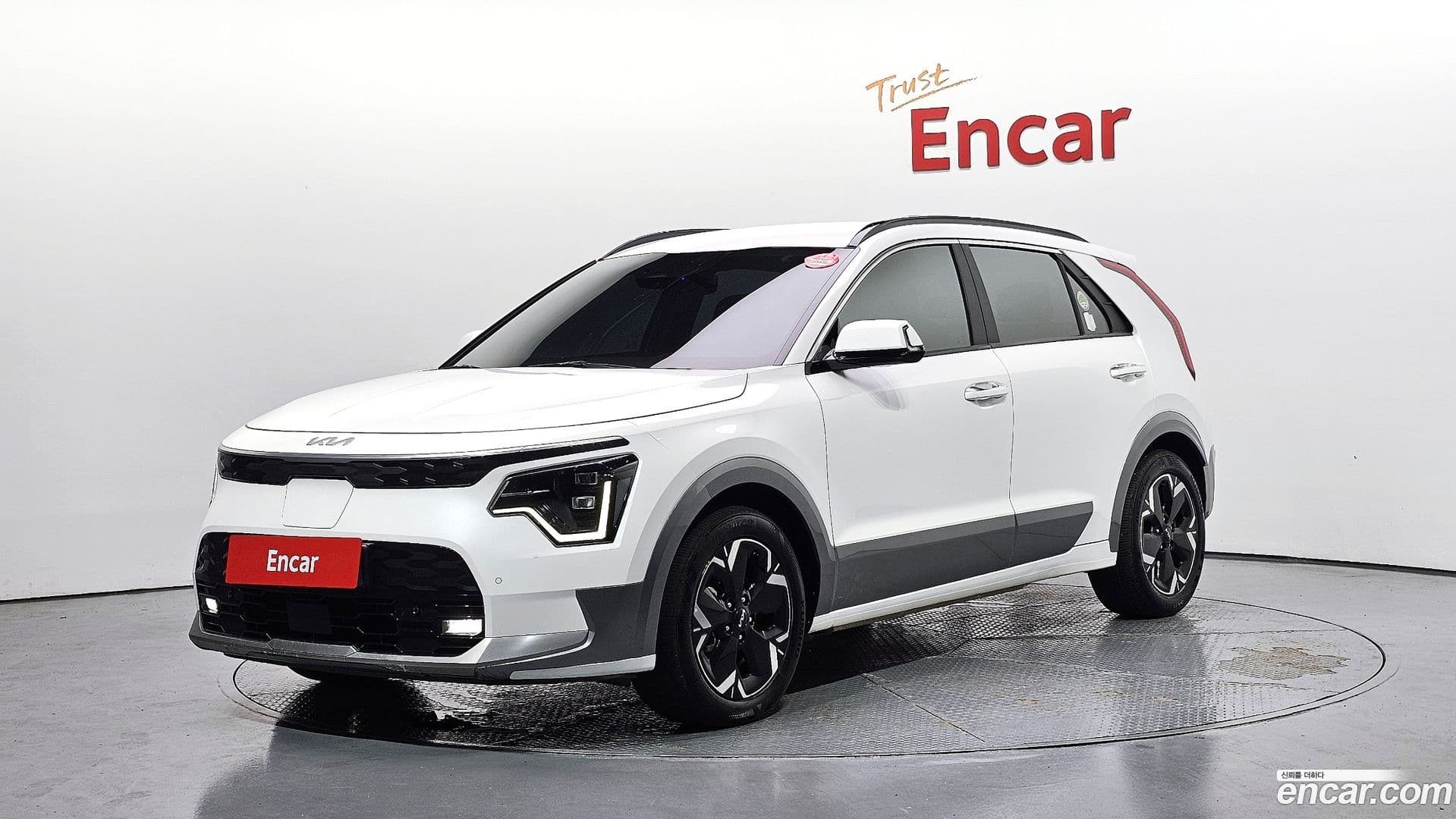 Main__Slider__Photo:Niro Kia 2023.4-0