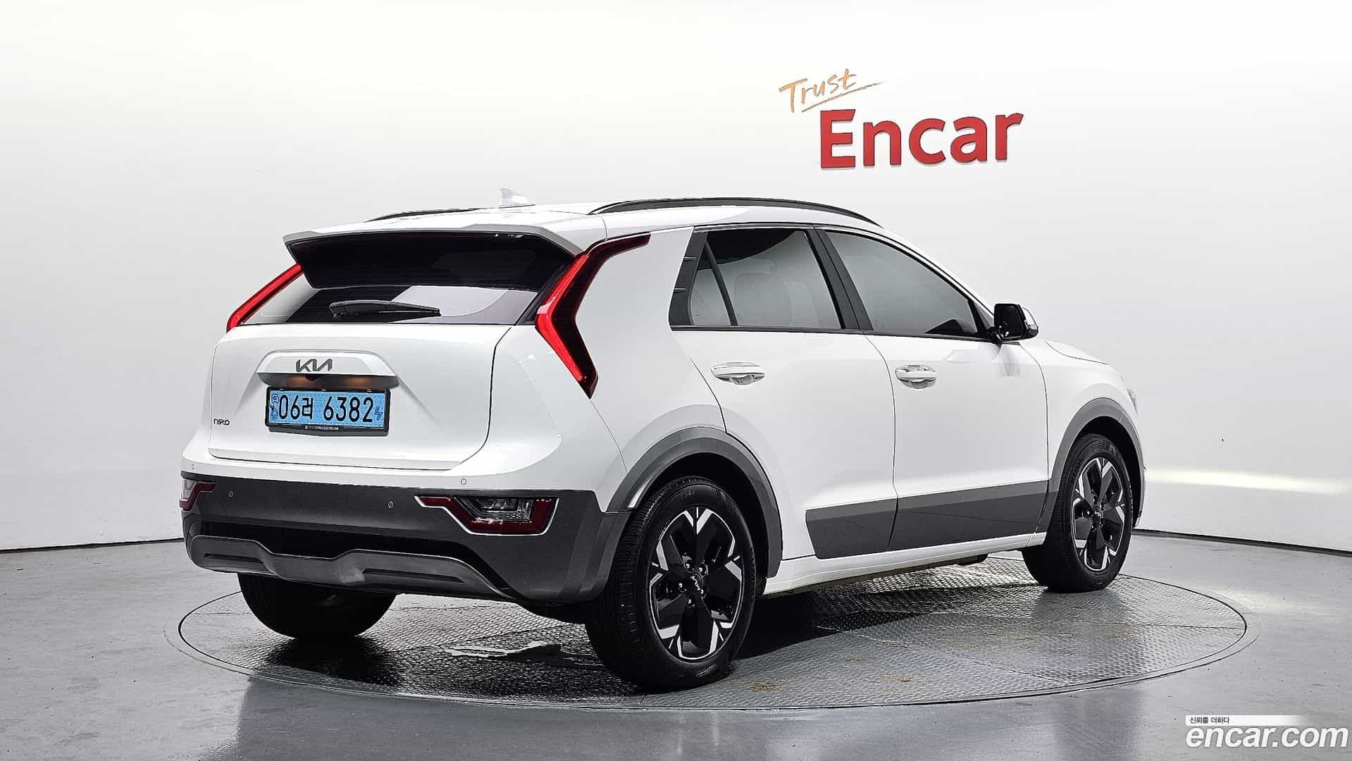 Niro Kia 2023.4-OUTER-002